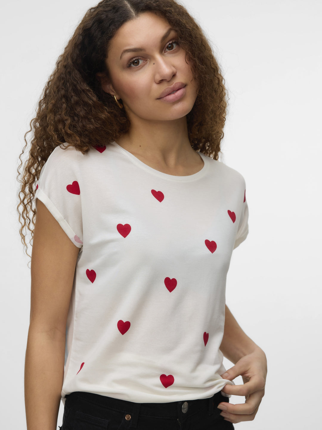 VMAVA SS TOP MULTI AOP NOOS, Snow White/RED SALSA HEARTS 175598109 Bild 5