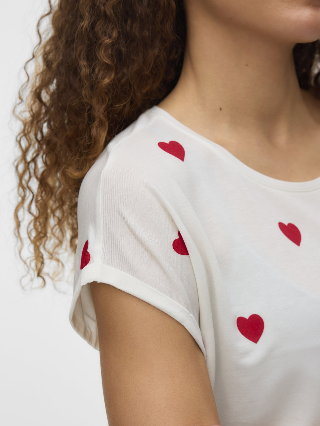 VMAVA SS TOP MULTI AOP NOOS, Snow White/RED SALSA HEARTS 175598109 Bild 6