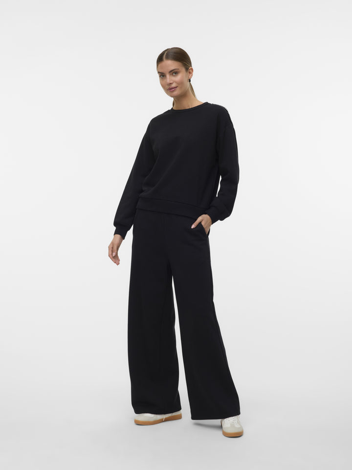VMDAISY PEARL O-NECK SWEAT JRS GA B, Black/Pearls on shoulder 177868001 Bild 2