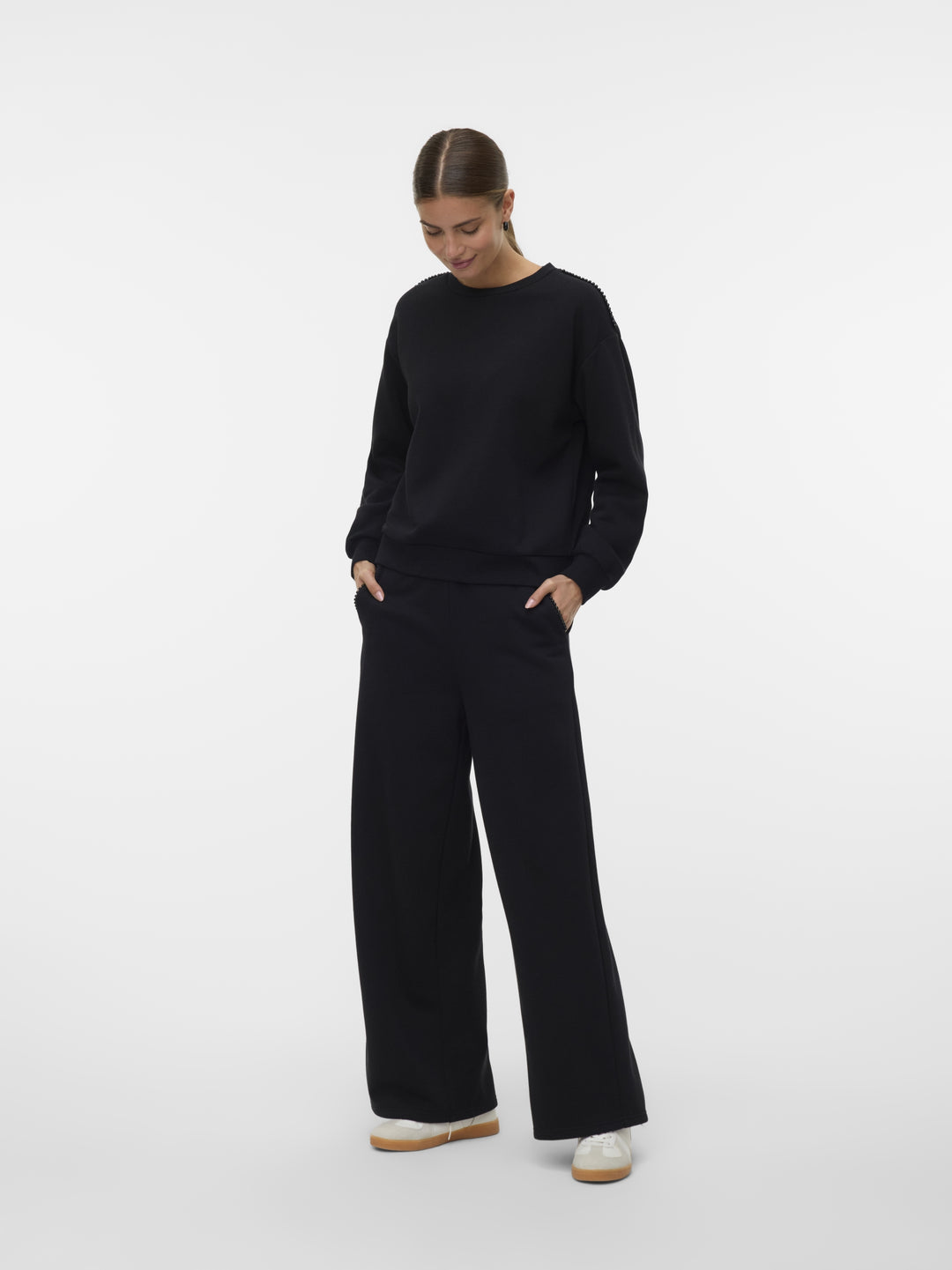 VMDAISY PEARL SWEAT HW WIDE PANT JR, Black/W. PEARLS ON POCKET 177868002 Bild 1