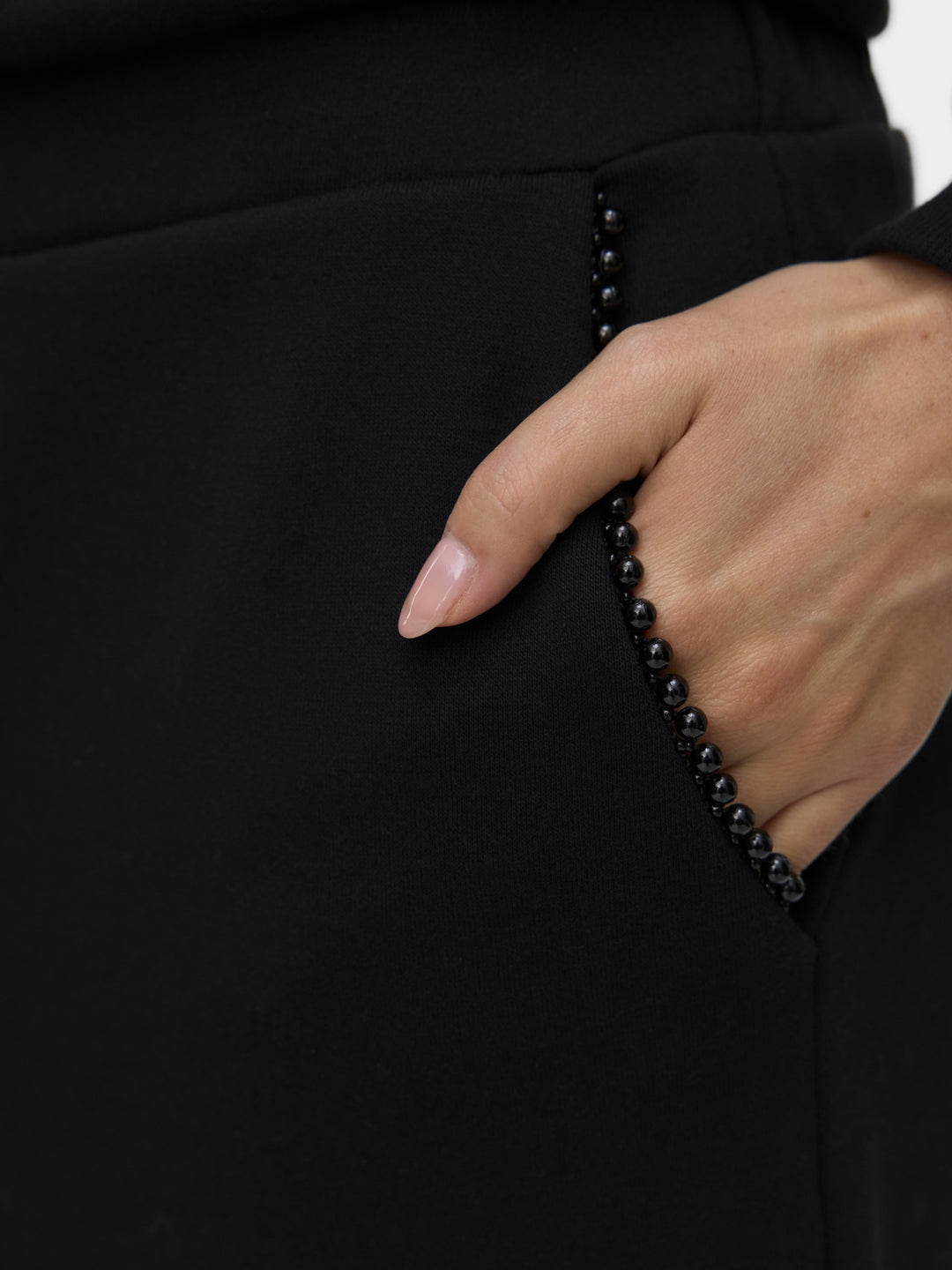 VMDAISY PEARL SWEAT HW WIDE PANT JR, Black/W. PEARLS ON POCKET 177868002 Bild 2