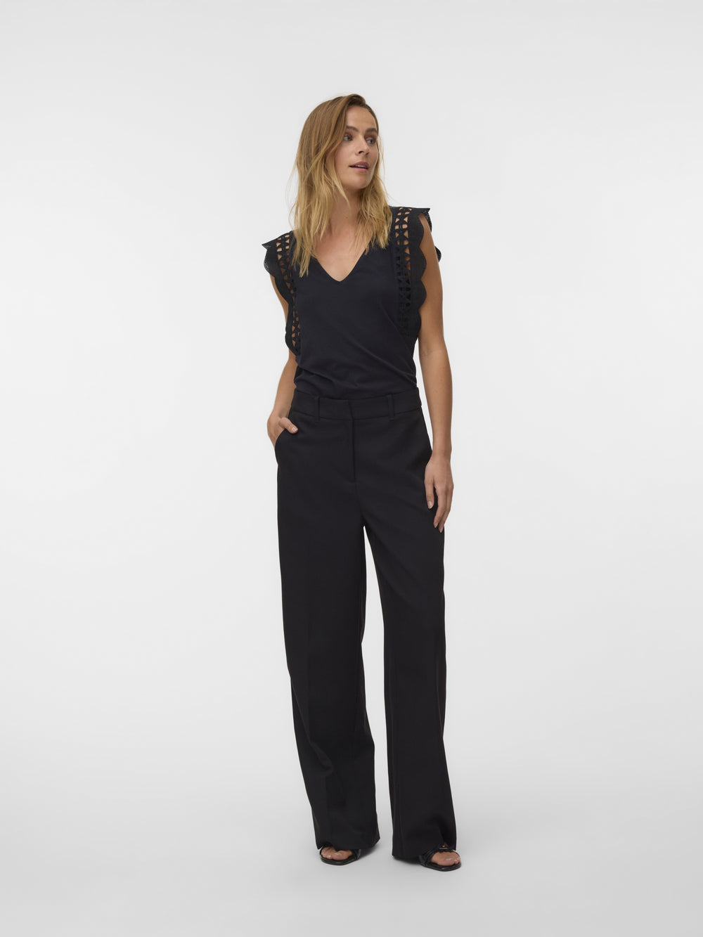 VMGABBY SL V-NECK TOP JRS GA, Black 177868 Bild 2
