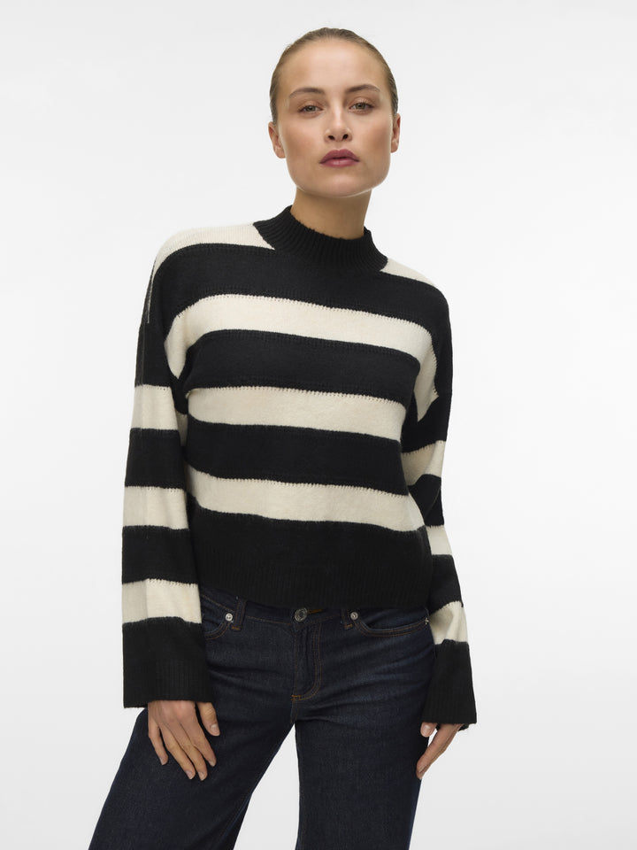 VMINEZ LS HIGHNECK SHORT PULLOVER B, Black/W. BIRCH 177868001 Bild 5