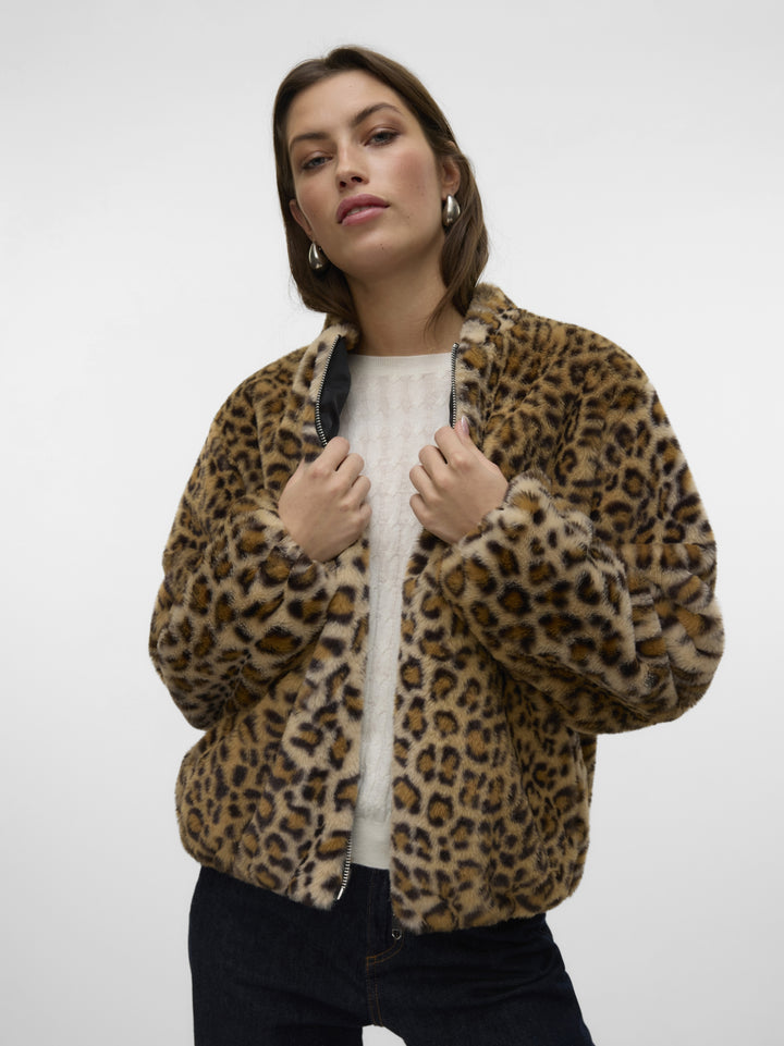 VMSONJALIGA AOP SHORT JACKET GA BOO, Silver Mink/LEOPARD 192623001 Bild 3