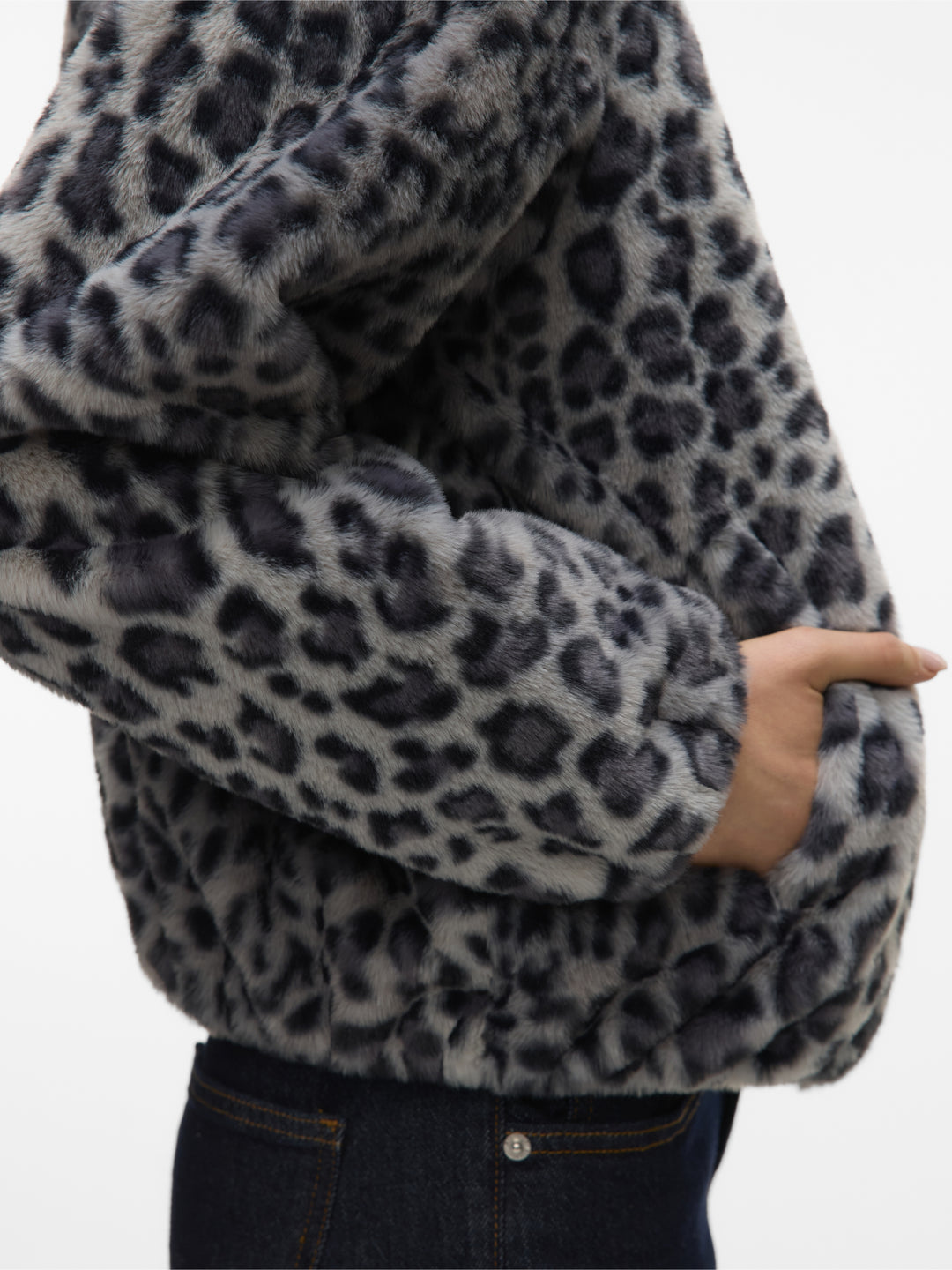 VMSONJALIGA AOP SHORT JACKET GA BOO, Griffin/LEOPARD 257775001 Bild 6
