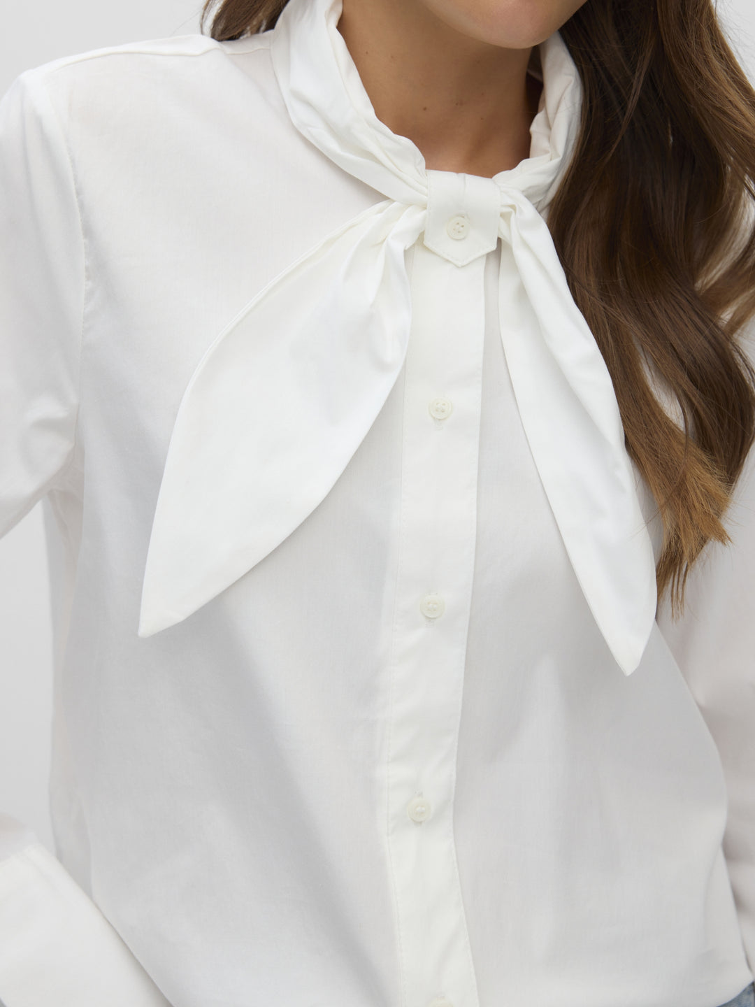VMSYNNE LS NECK SCARF SHIRT WVN NOO, Snow White 175598 Bild 6